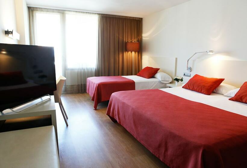 Quarto Triplo Estandar, Magnolia Hotel   Adults Only