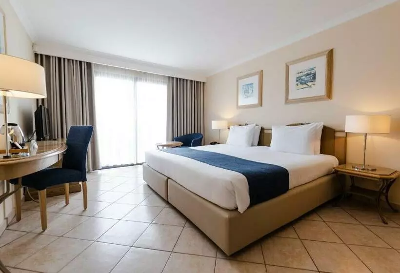 バルコニー付きスタンダードルーム, Maritim Antonine Hotel & Spa