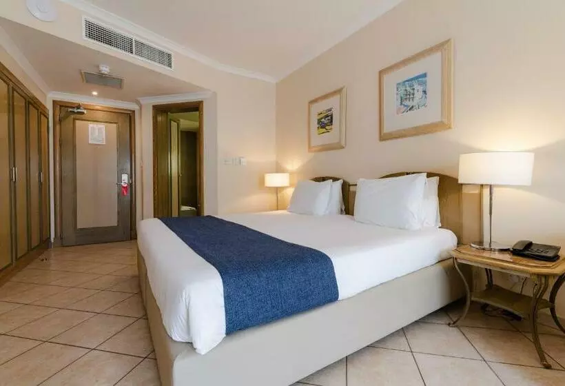 バルコニー付きスタンダードルーム, Maritim Antonine Hotel & Spa