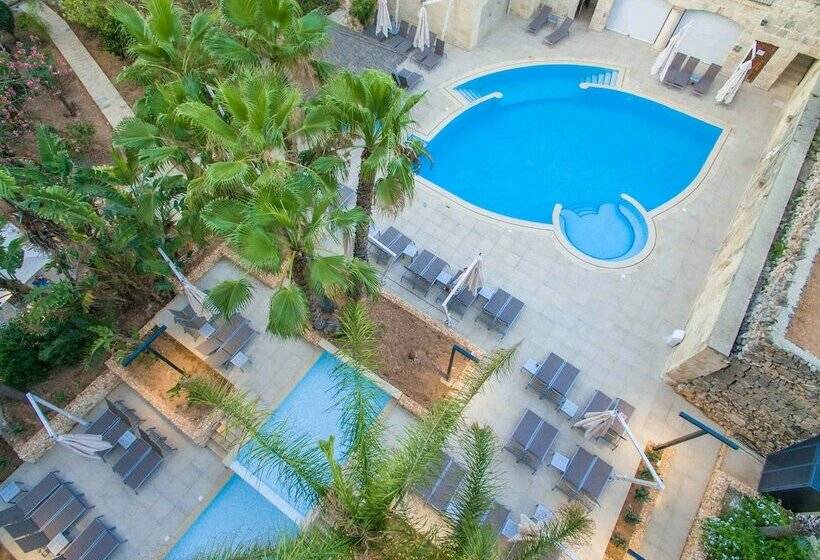 سوئیت جونیور با چشمانداز باغ, Maritim Antonine Hotel & Spa