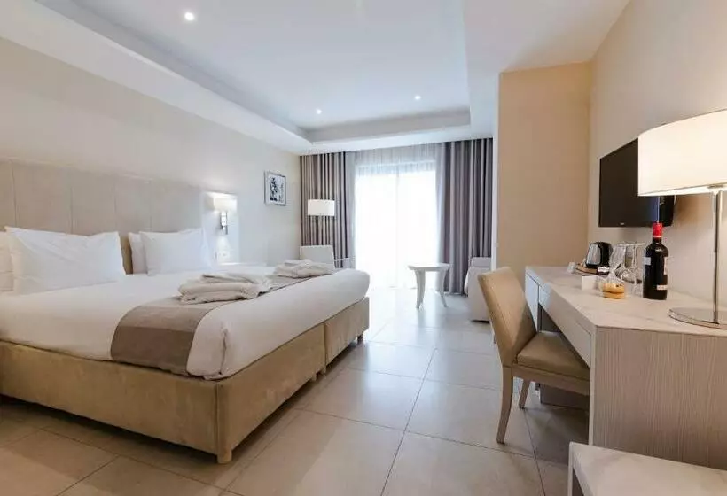 デラックスジュニアスイート, Maritim Antonine Hotel & Spa