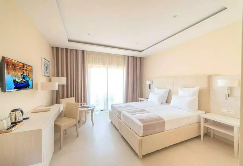 バルコニー付きデラックスルーム, Maritim Antonine Hotel & Spa