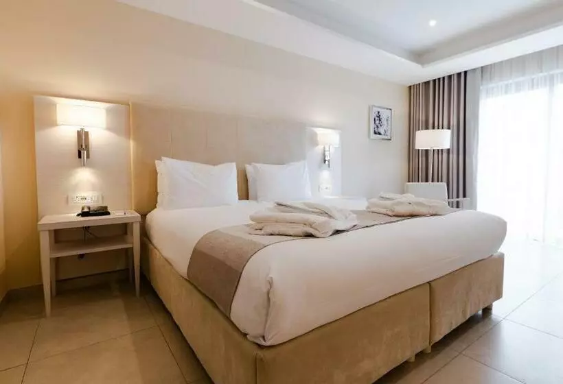 バルコニー付きデラックスルーム, Maritim Antonine Hotel & Spa