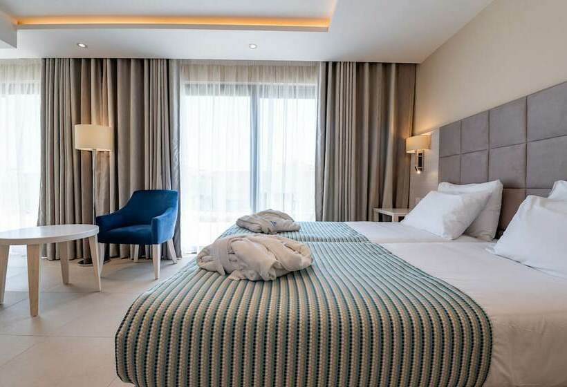 اتاق لوکس با بالکن, Maritim Antonine Hotel & Spa