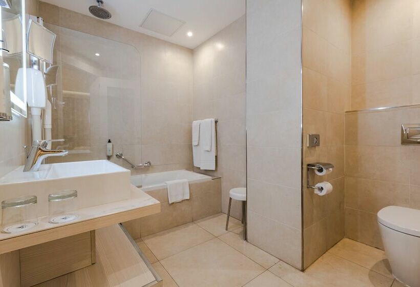 اتاق لوکس با چشمانداز باغ, Maritim Antonine Hotel & Spa