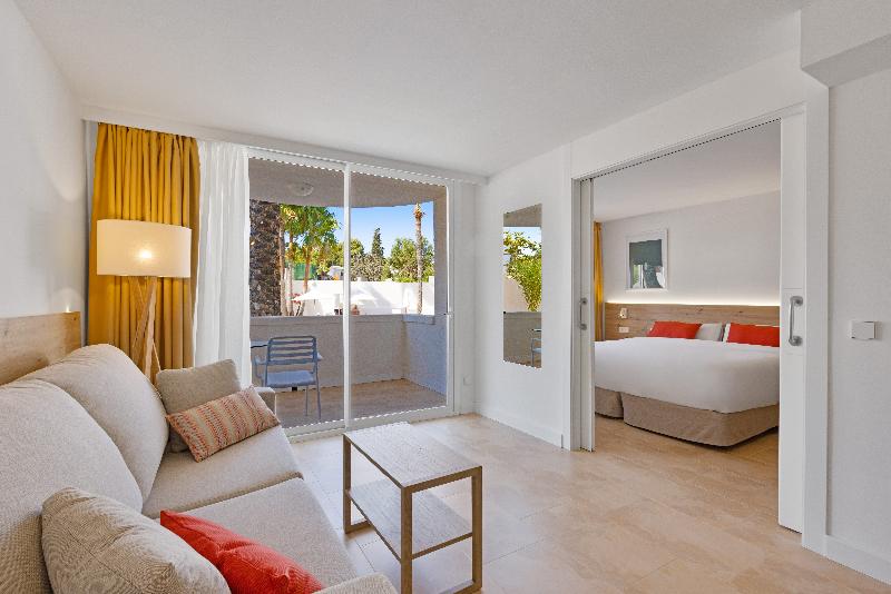 דירת חדר, Palmanova Beach Apartments by TRH