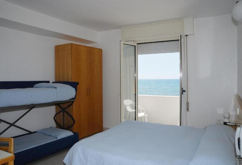 اتاق استاندارد چهار تخته, Albergo La Sirenella