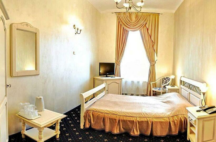 标准间, Carol   Vatra Dornei