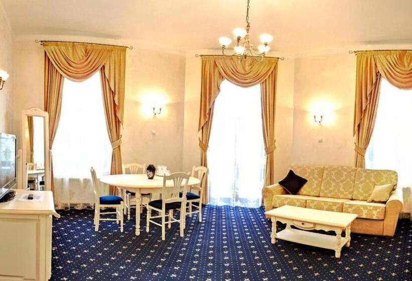 套房, Carol   Vatra Dornei