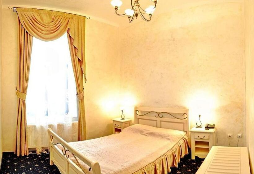 套房, Carol   Vatra Dornei