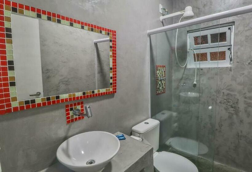 חדר סטנדרט לארבעה, La Gloria House