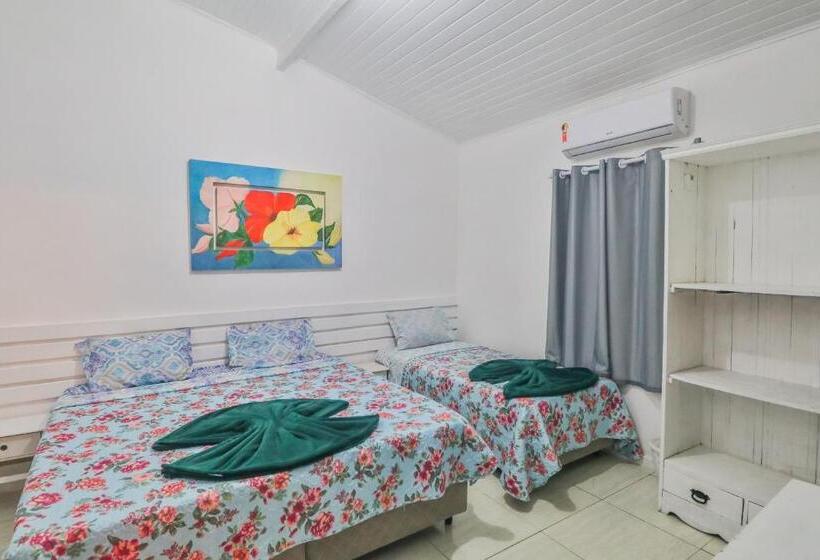 סוויטה, La Gloria House