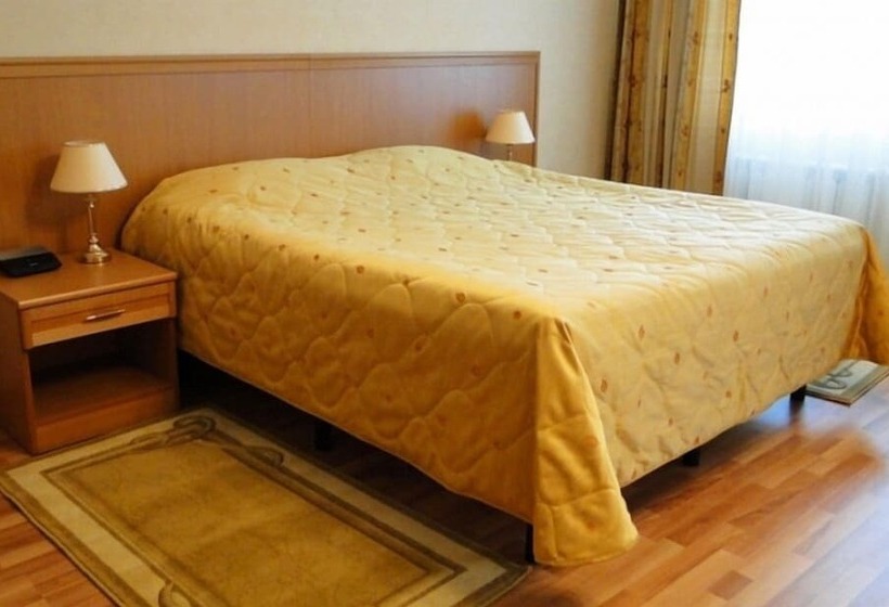 标准工作室, Brigantine