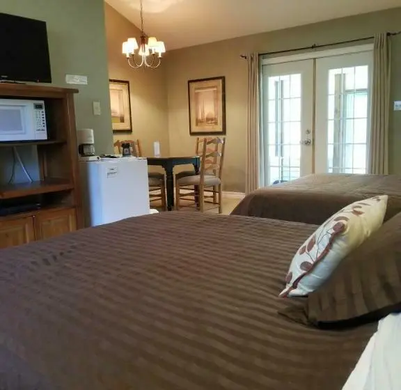スタンダードインサイドビュールーム, The Burleigh Falls Inn & Suites
