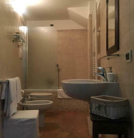 اتاق لوکس, Dimora Storica La Corte Delle 4 Stagioni