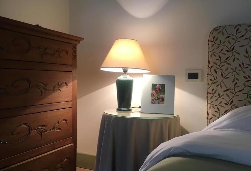 اتاق سوپریور, Dimora Storica La Corte Delle 4 Stagioni