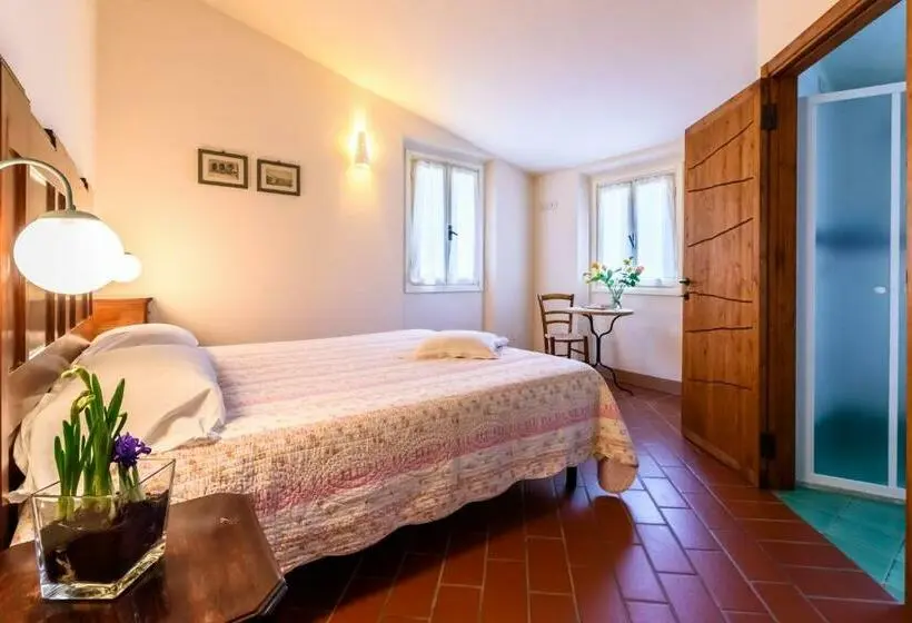庭の見えるスタンダードトリプルルーム, La Locanda Del Povero Diavolo