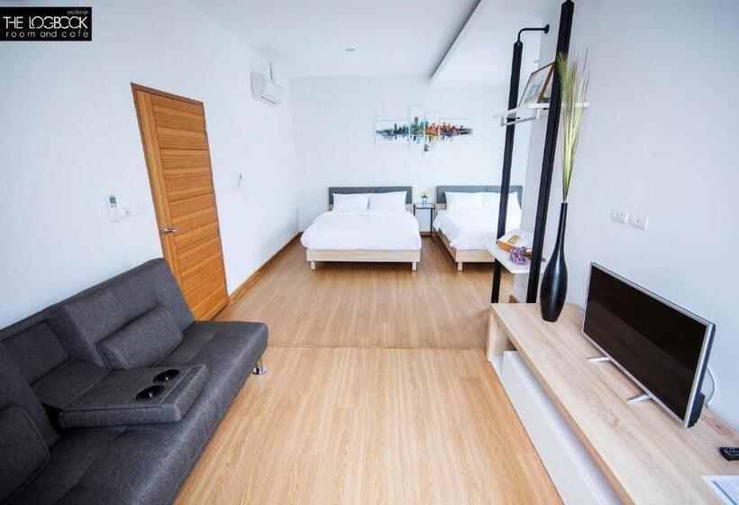 اتاق خانوادگی, The Logbook Room And Cafe