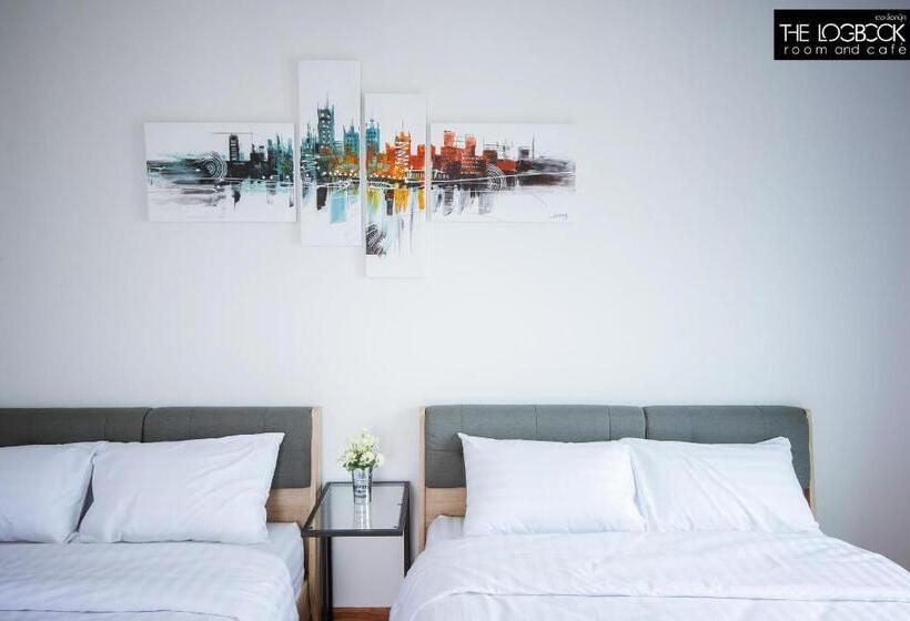 اتاق خانوادگی, The Logbook Room And Cafe