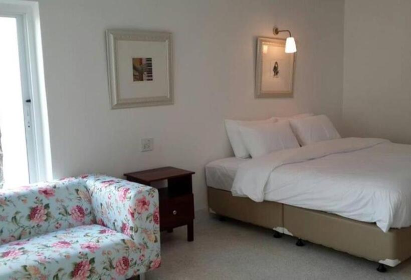 اتاق استاندارد با چشم‌انداز باغ, Meet The Sea Resort