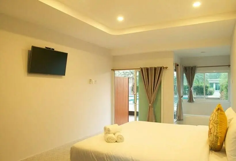 プールビュースタンダードルーム, Thongchai Resort