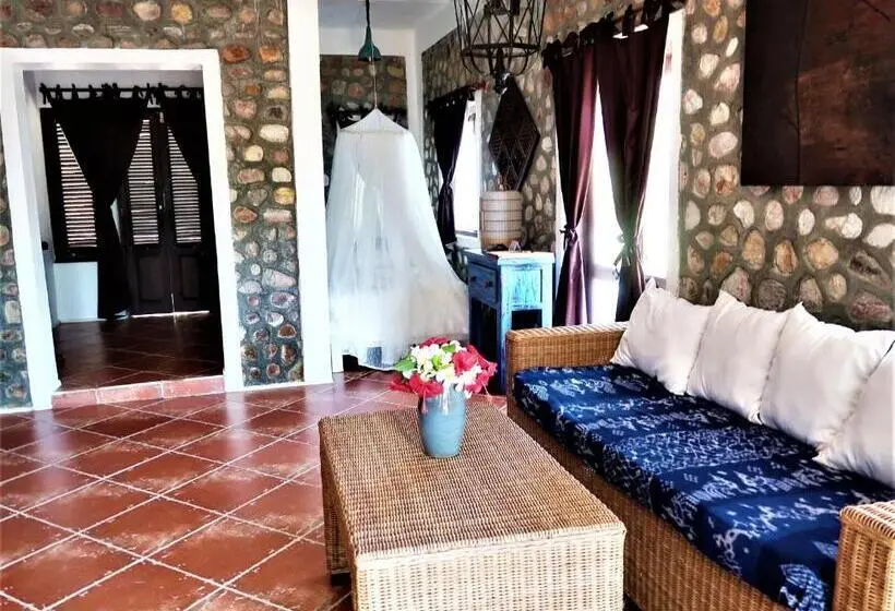 オーシャンビューのデラックストリプルルーム, Breve Azurine Lagoon Resort