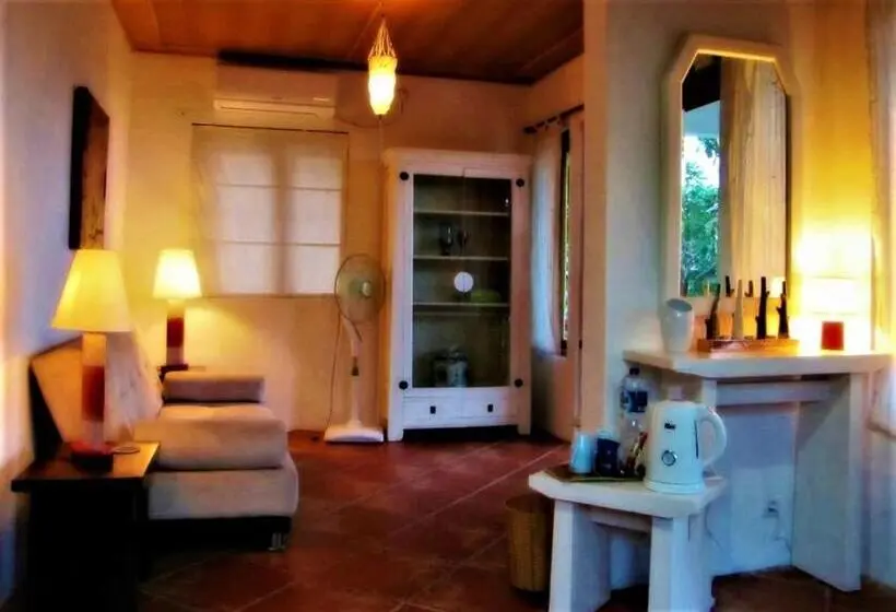 景色の見えるスタンダード４人部屋, Breve Azurine Lagoon Resort