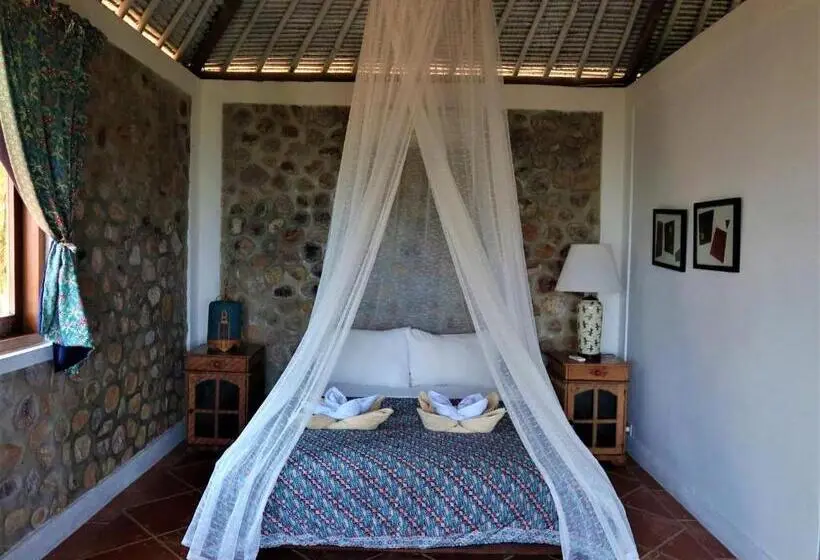 デラックスバンガロー, Breve Azurine Lagoon Resort