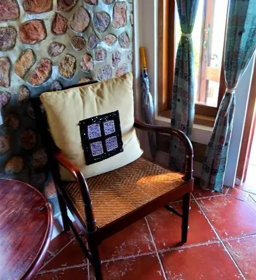 デラックスバンガロー, Breve Azurine Lagoon Resort