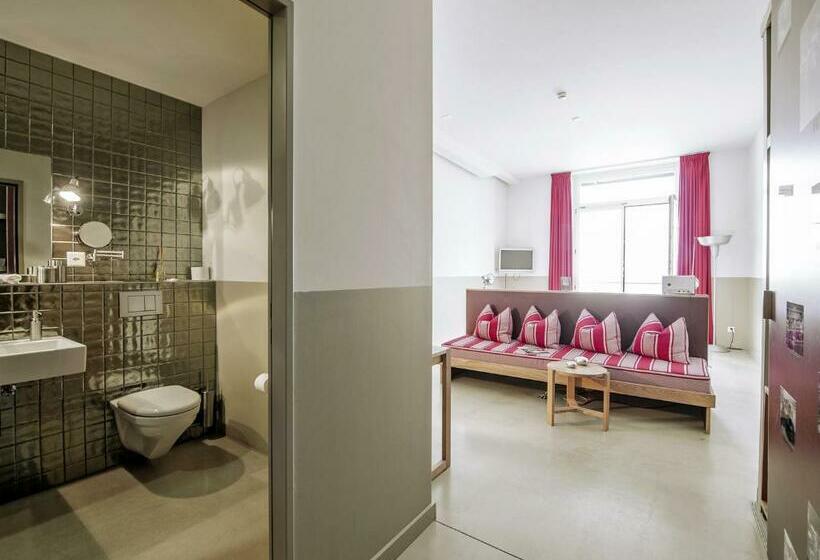 スタンダードインサイドビュールーム, Lofthotel Walensee