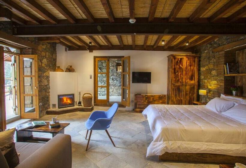 חדר דלוקס, Lyhnos