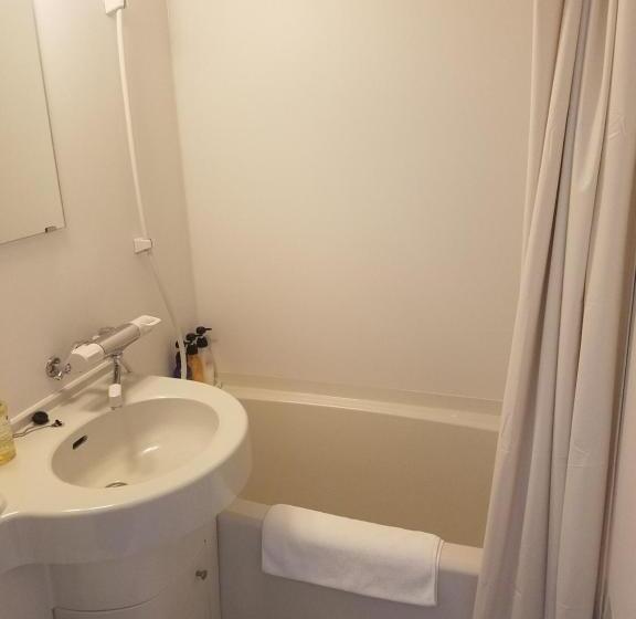 חדר סטנדרט, Murayama Nishiguchi