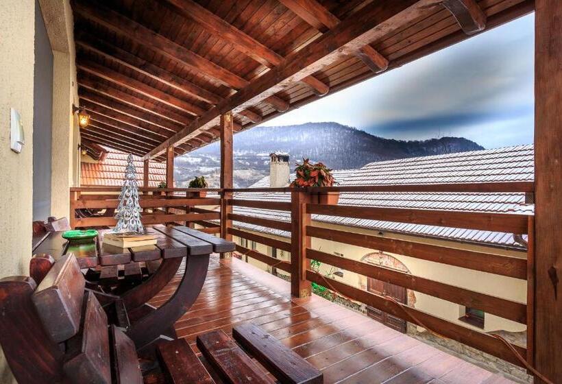 Номер Стандарт Вид на Горы, Casa Dives  Transylvania