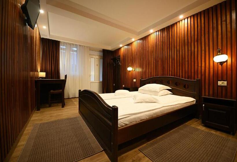 غرفة قياسية, Pensiunea Sarmis