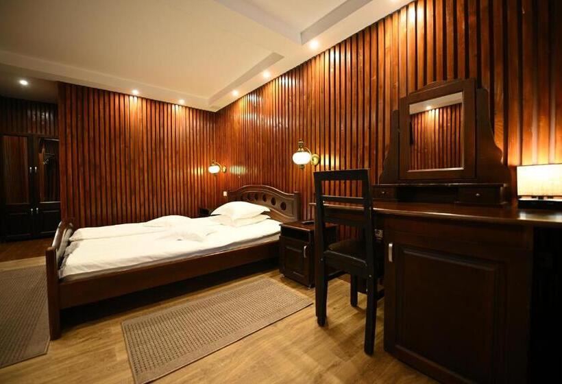 غرفة قياسية, Pensiunea Sarmis