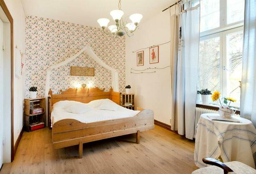 Номер Стандарт, L Aina