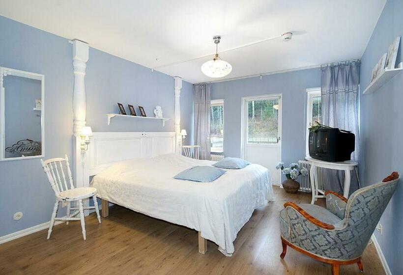 Номер Стандарт, L Aina