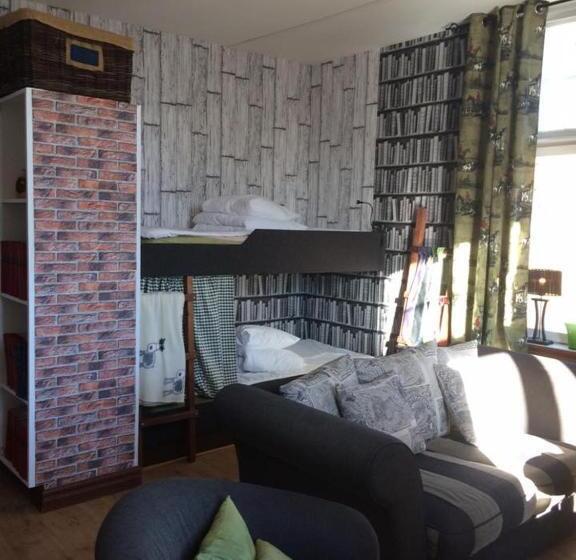 Семейный Номер, L Aina