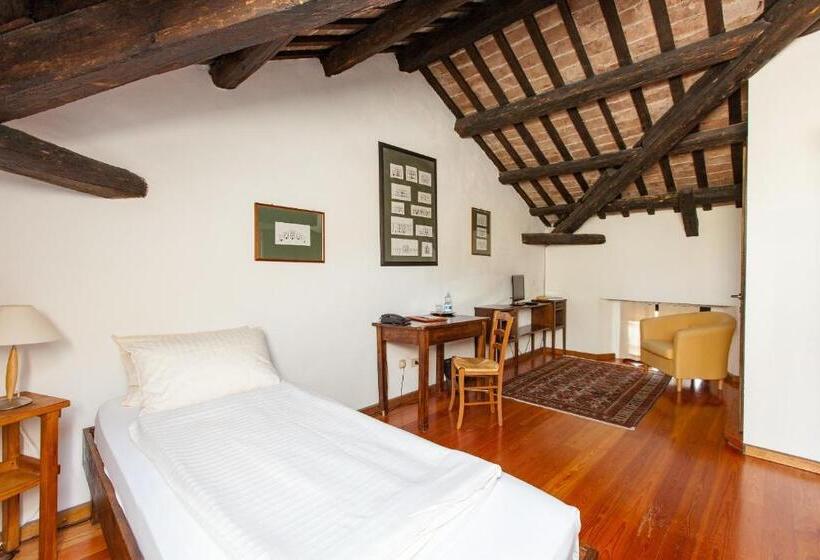 ４ベッドルームアパートメント, Villa Di Tissano