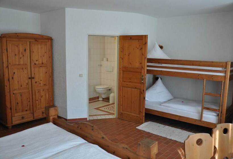 四人标准间, Land Gut Berlinchen