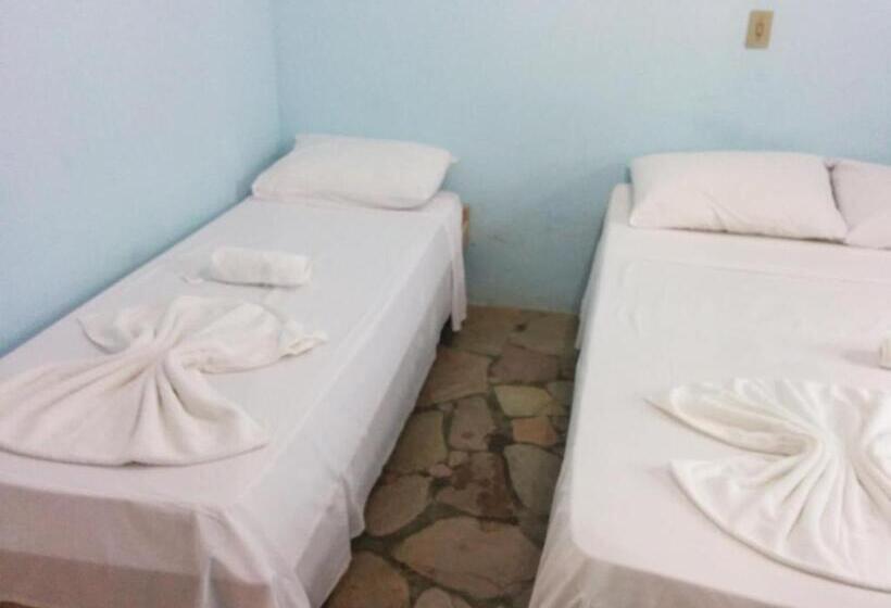 Standaard Driepersoonskamer, Pousada Norage