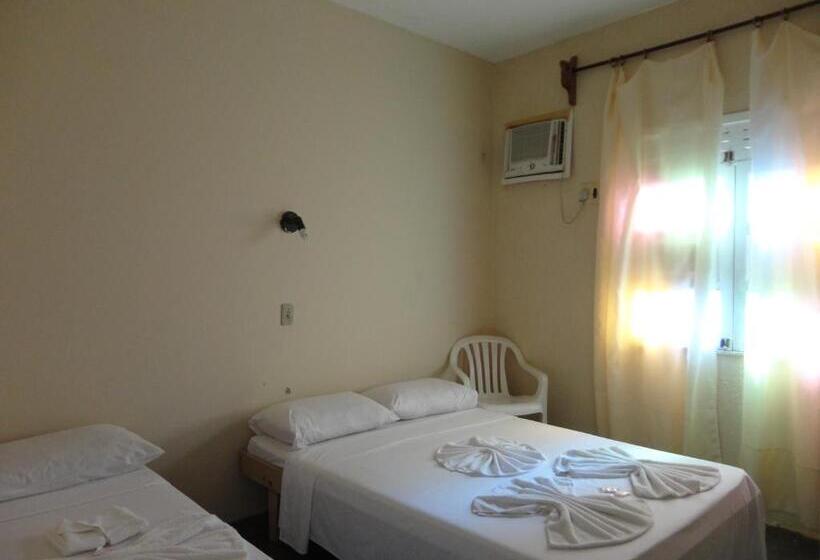 Standaard Driepersoonskamer, Pousada Norage