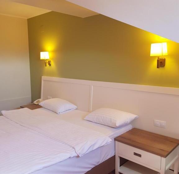 דירת חדר, Pensiunea La Bella Vista