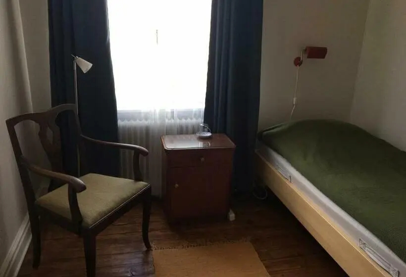 庭の見えるシングルルーム, Vitaby Järnvägshotell