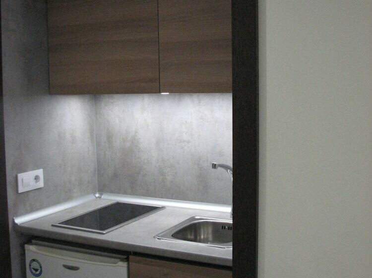 اتاق استاندارد سه نفره, Apartamentos Recoletos