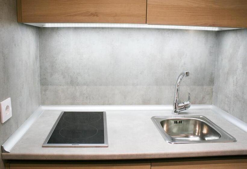 سوییت, Apartamentos Recoletos