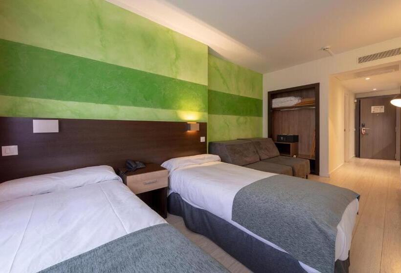 اتاق خانوادگی, Apartamentos Recoletos