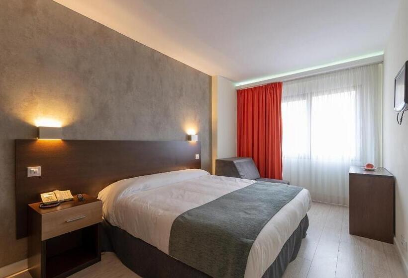 سوییت, Apartamentos Recoletos