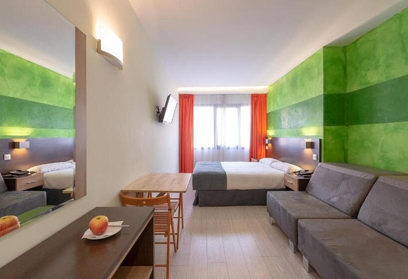 اتاق خانوادگی, Apartamentos Recoletos