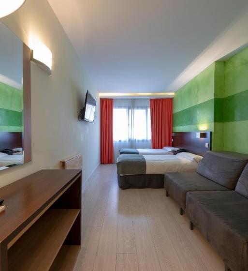 اتاق استاندارد سه نفره, Apartamentos Recoletos